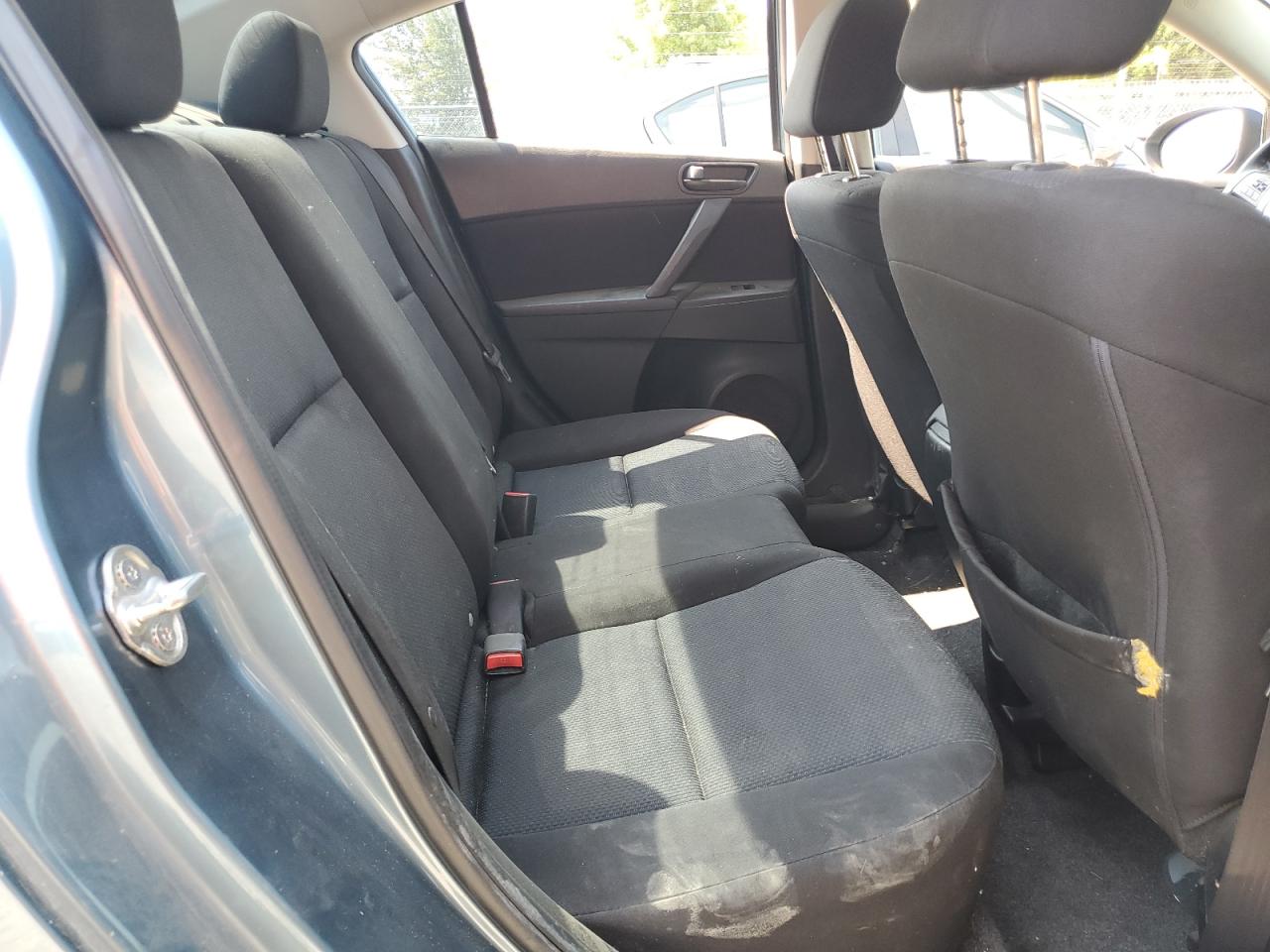 2011 Mazda 3 VIN JM1BL1UG5B1495984 Copart auction photo, vandalism damage thumbnail 10