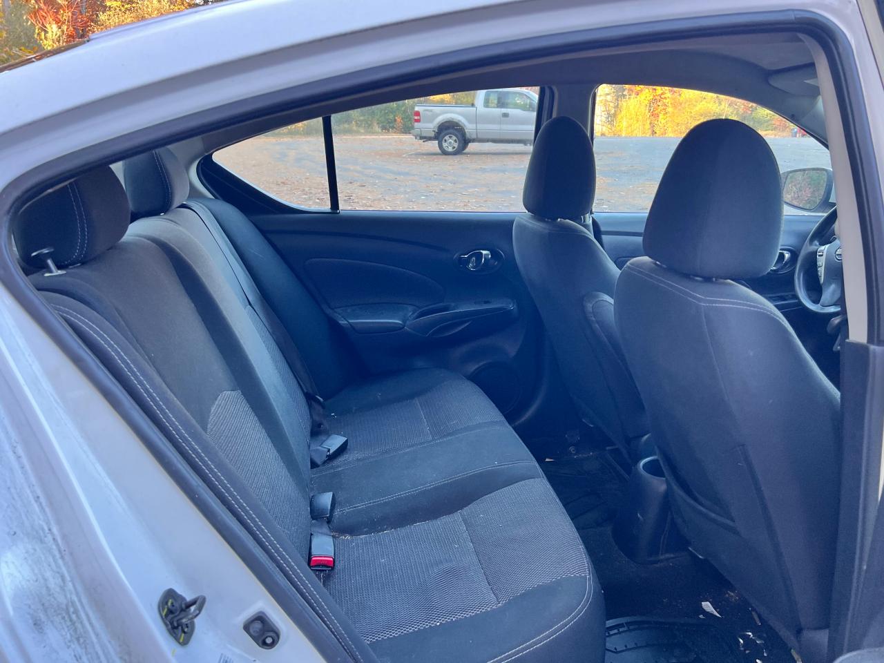 2019 Nissan Versa VIN 3N1CN7AP5KL821056 Copart auction photo, normal wear / mechanical damage thumbnail 6