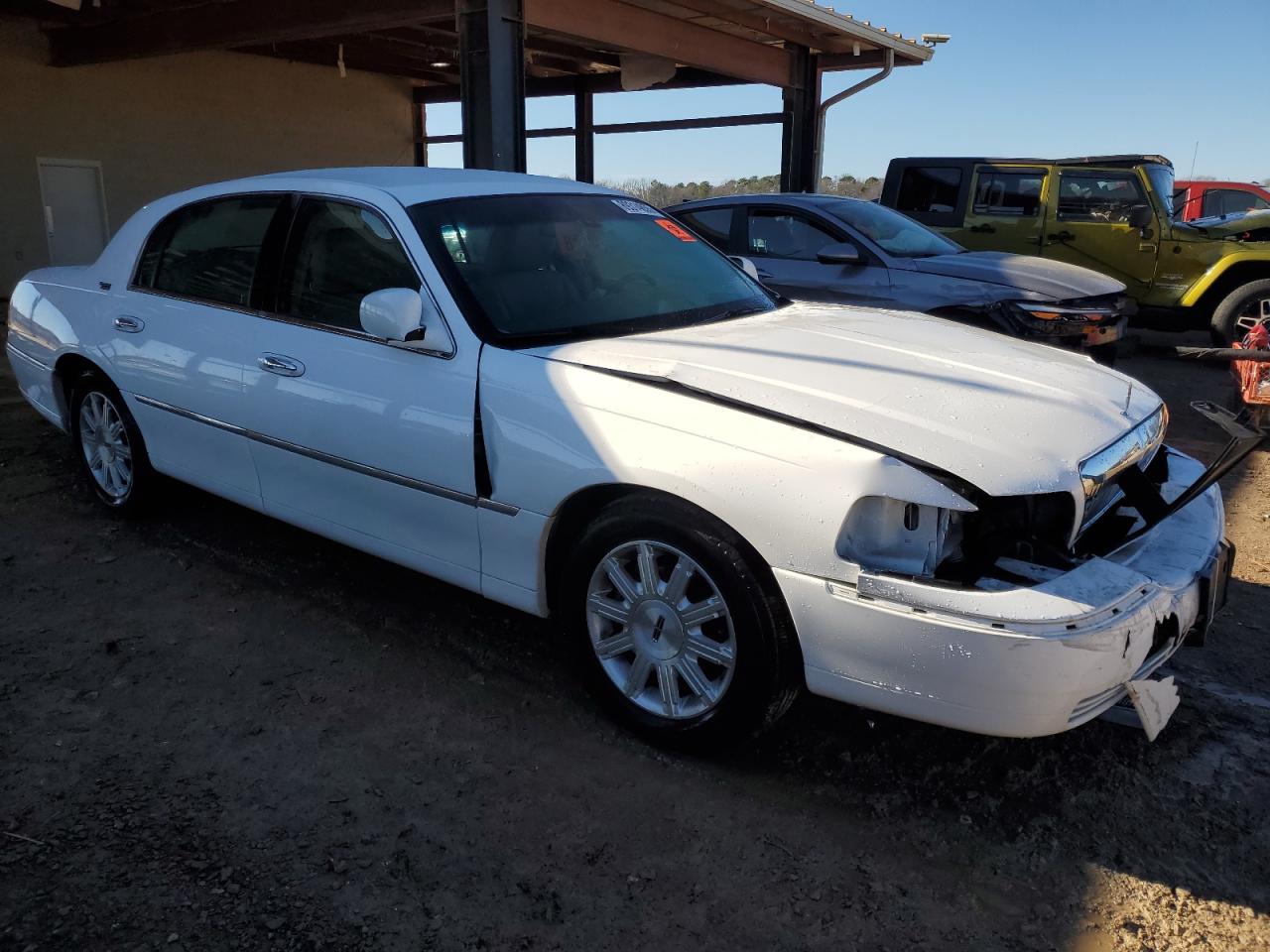 2011 Lincoln Town Car VIN 2LNBL8CV4BX760776 Copart auction photo, front end damage thumbnail 4