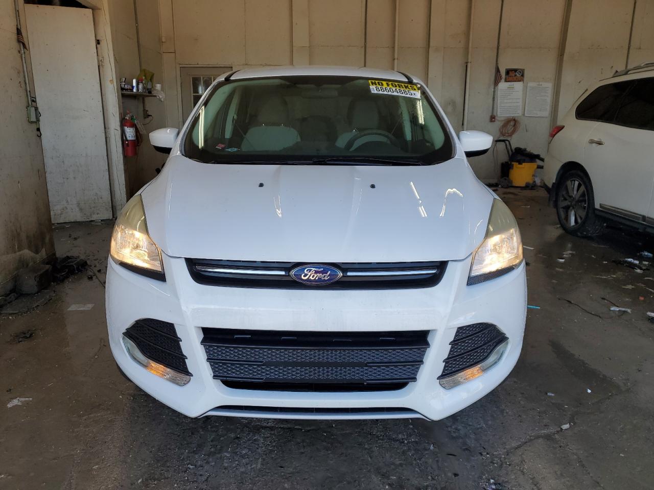 2013 Ford Escape VIN 1FMCU0GX9DUD87694 Copart auction photo, front end / side damage thumbnail 5