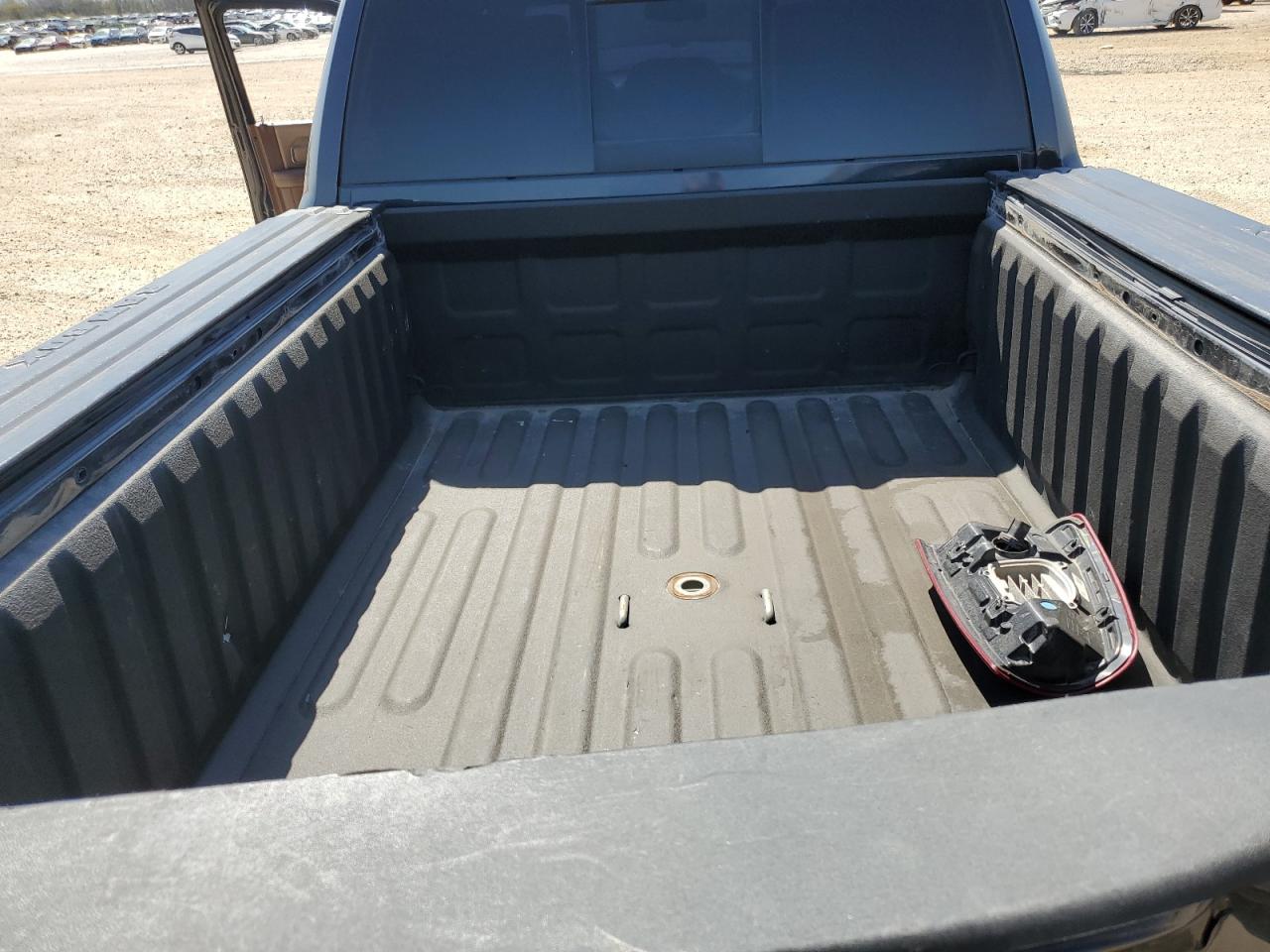 2019 RAM 2500 VIN 3C6UR5PL3KG594898 Copart auction photo, rear end / minor dent/scratches damage thumbnail 10