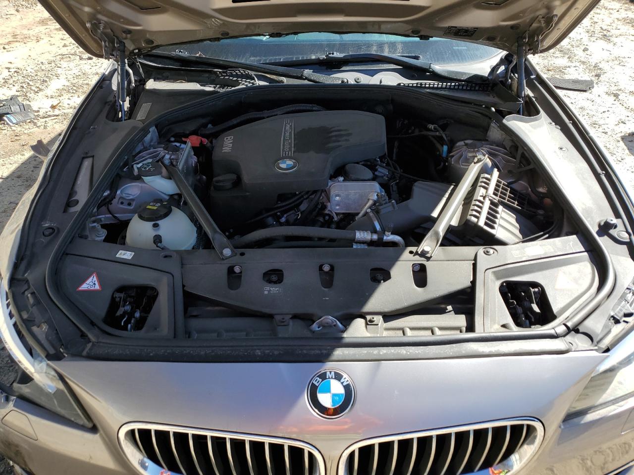 2016 BMW 5er VIN WBA5A5C5XGG349916 Copart auction photo, front end / undercarriage damage thumbnail 12