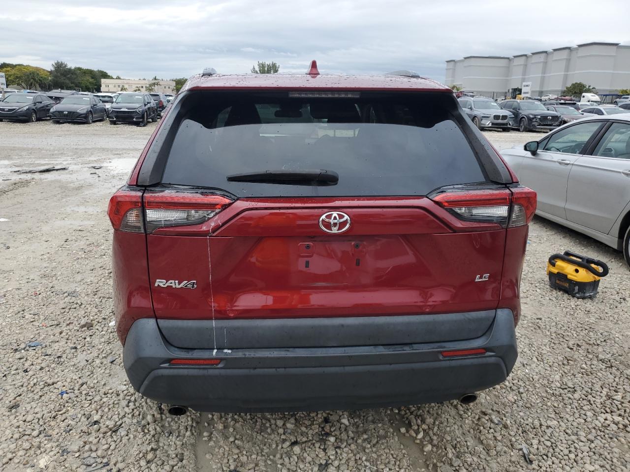 2020 Toyota RAV 4 VIN 2T3H1RFV4LC069430 Copart auction photo, front end damage thumbnail 6
