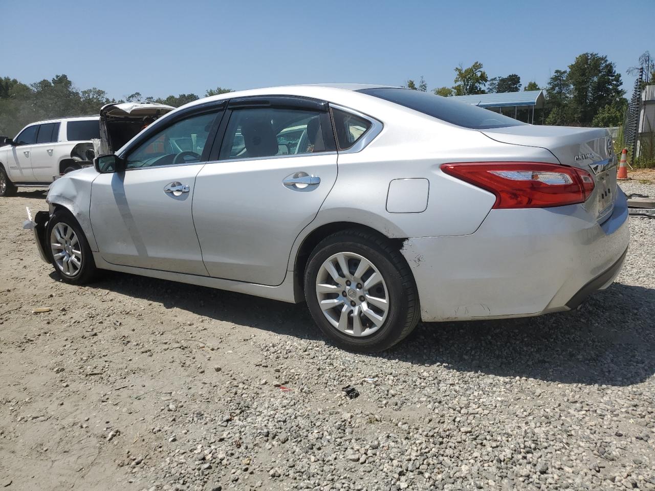 2016 Nissan Altima VIN 1N4AL3AP3GC226959 Copart auction photo, front end / rear end damage thumbnail 2