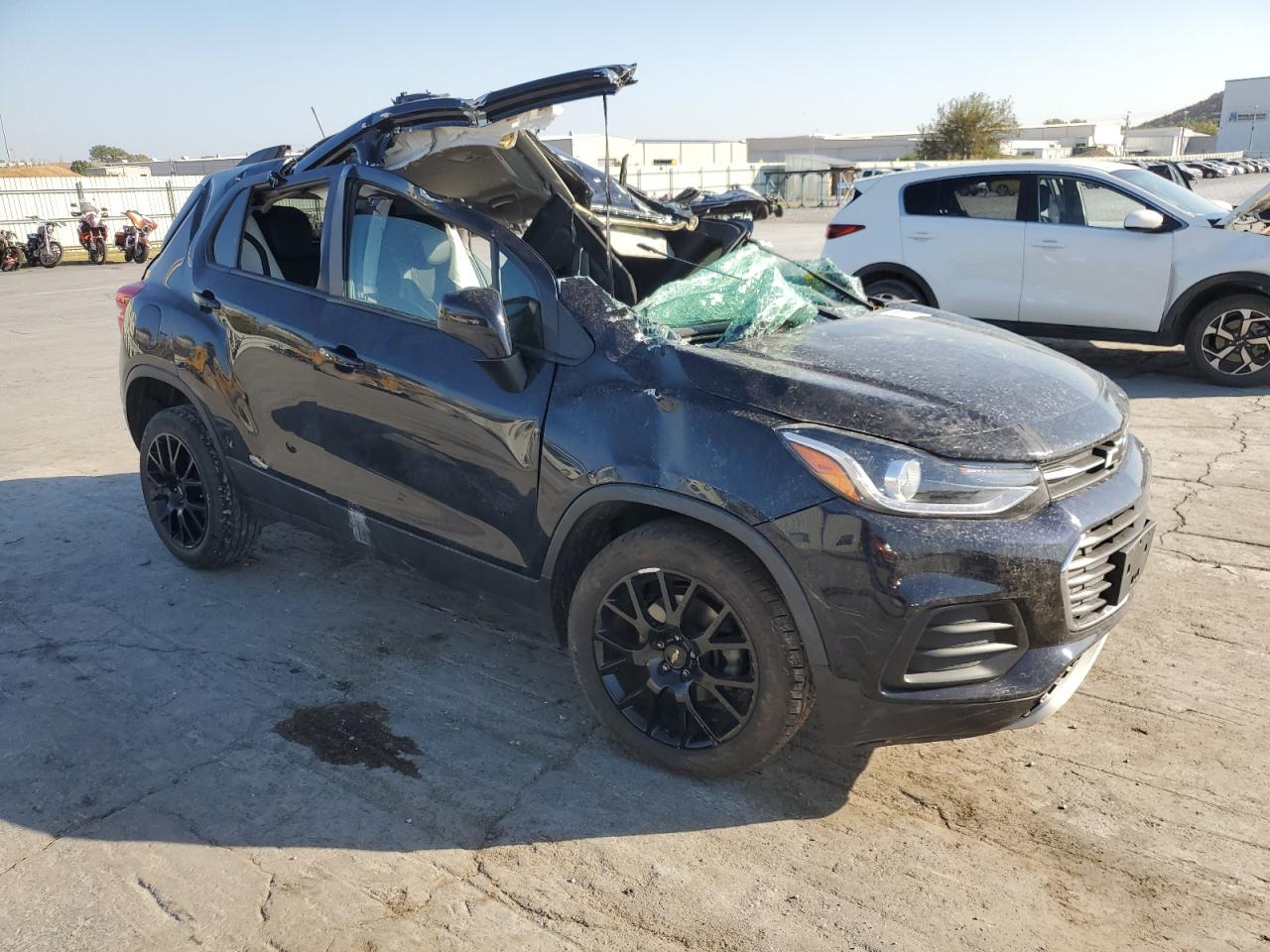 2021 Chevrolet Trax VIN KL7CJPSB5MB314056 Copart auction photo, rollover damage thumbnail 4