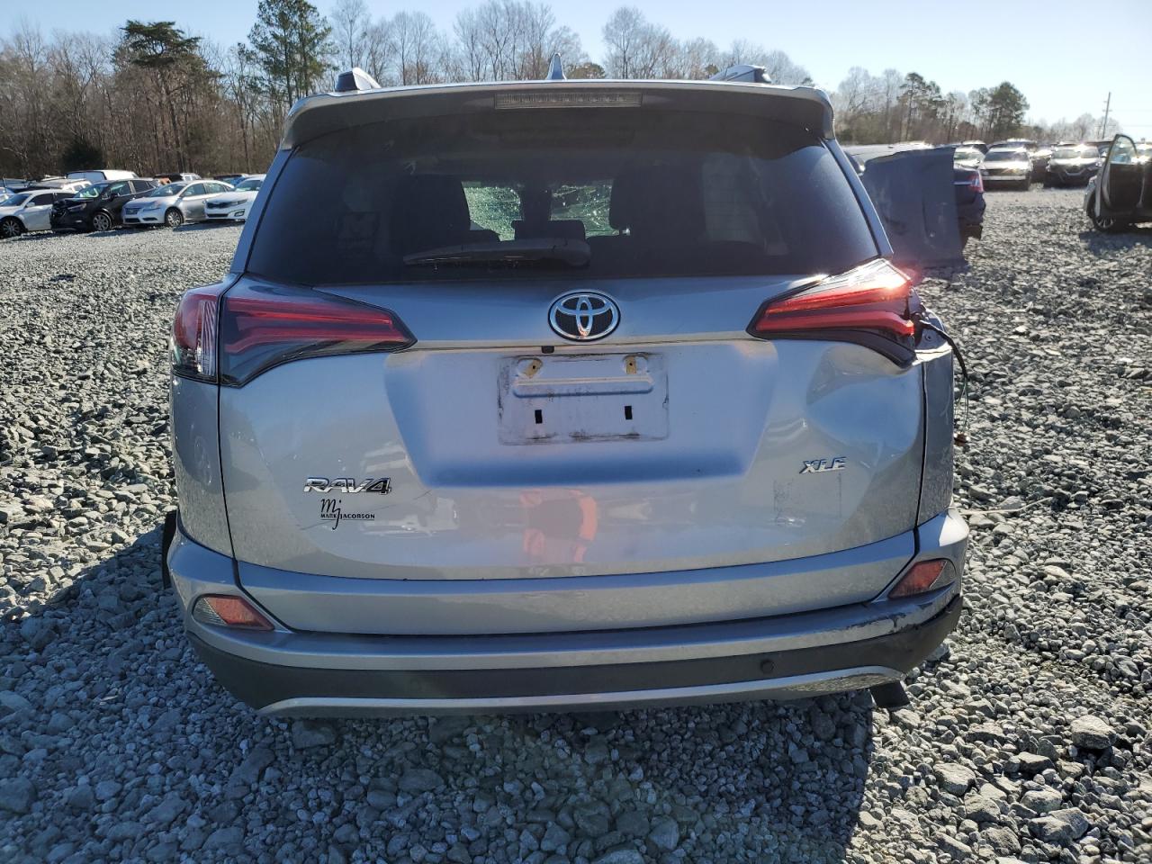 2017 Toyota RAV 4 VIN 2T3WFREV4HW368299 Copart auction photo, front end / rear end damage thumbnail 6