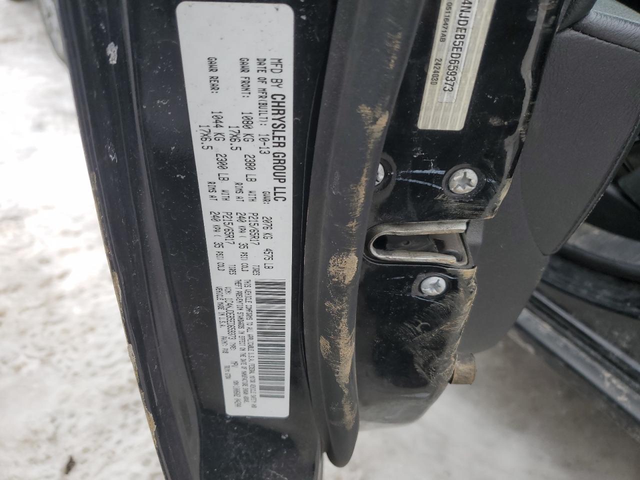 2014 Jeep Compass VIN 1C4NJDEB5ED659373 Copart auction photo, front end / minor dent/scratches damage thumbnail 16