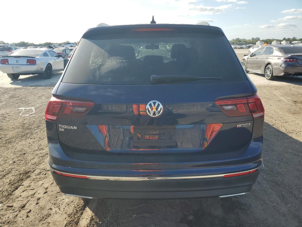 2021 Volkswagen Tiguan VIN 3VV2B7AX5MM003245 Copart auction photo, front end damage thumbnail 6
