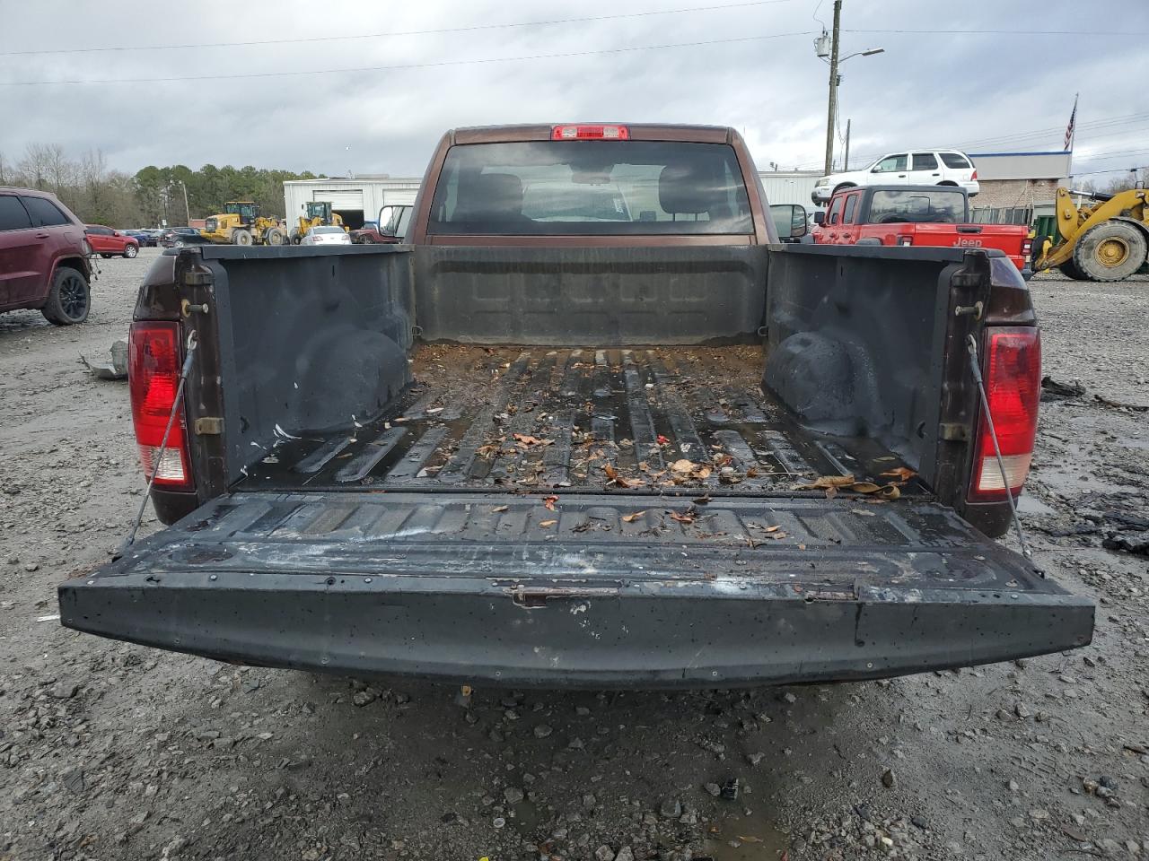 2013 RAM 1500 VIN 3C6JR6DT9DG576549 Copart auction photo, rear end damage thumbnail 10