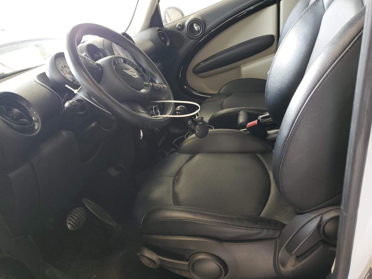 2014 MINI Cooper VIN WMWZC5C53EWP41084 Copart auction photo, front end / minor dent/scratches damage thumbnail 7