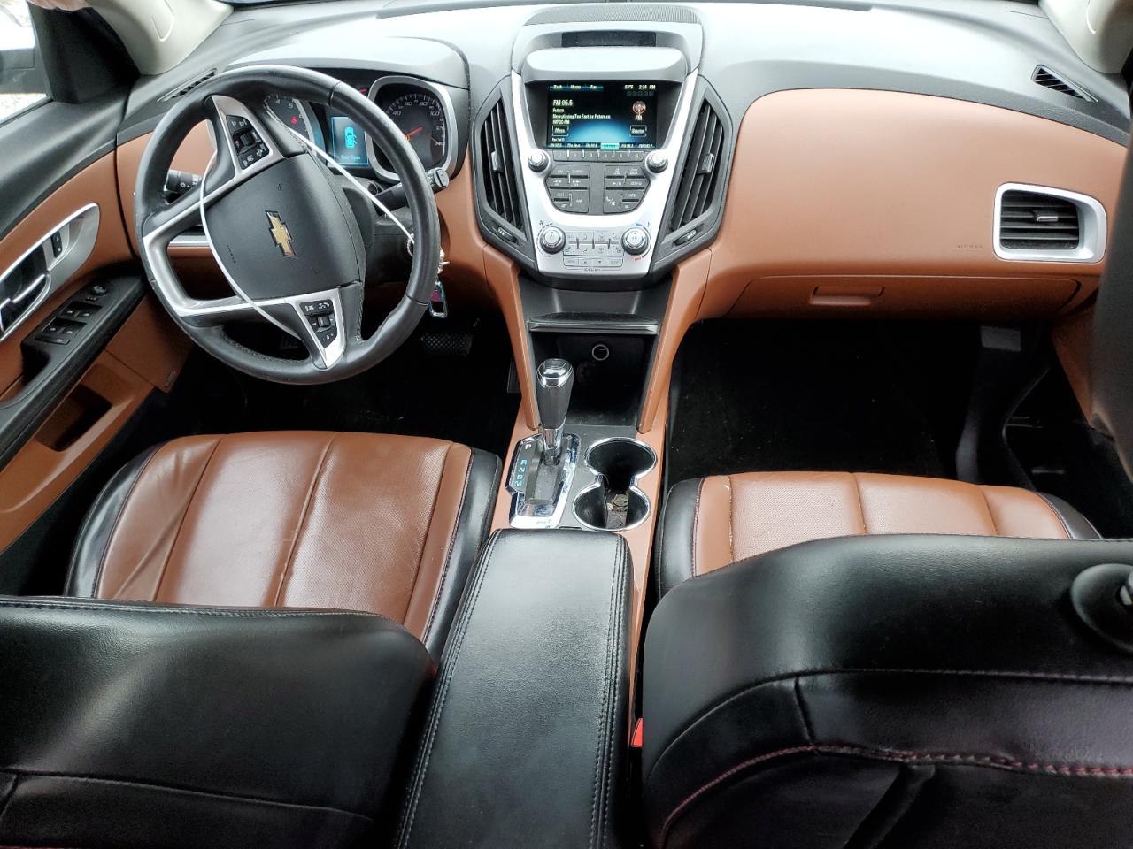 2017 Chevrolet Equinox VIN 2GNFLGE34H6103784 Copart auction photo, side / front end damage thumbnail 8