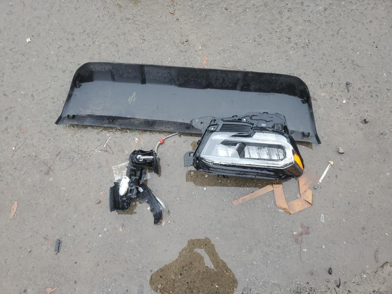 2021 Toyota Tacoma VIN 3TMCZ5AN2MM440430 Copart auction photo, front end / minor dent/scratches damage thumbnail 12
