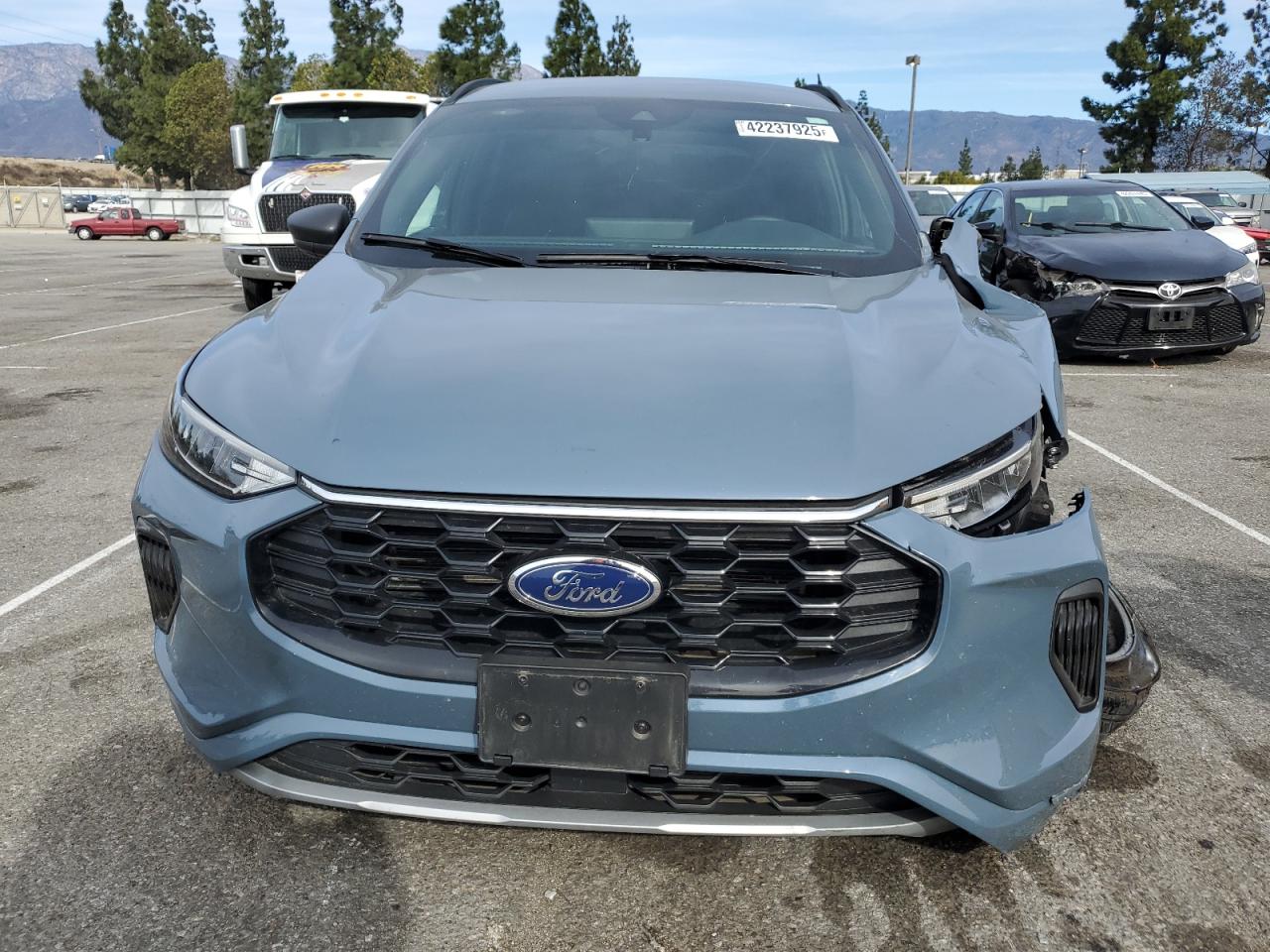 2023 Ford Escape VIN 1FMCU0MZ8PUB23022 Copart auction photo, undercarriage / front end damage thumbnail 5