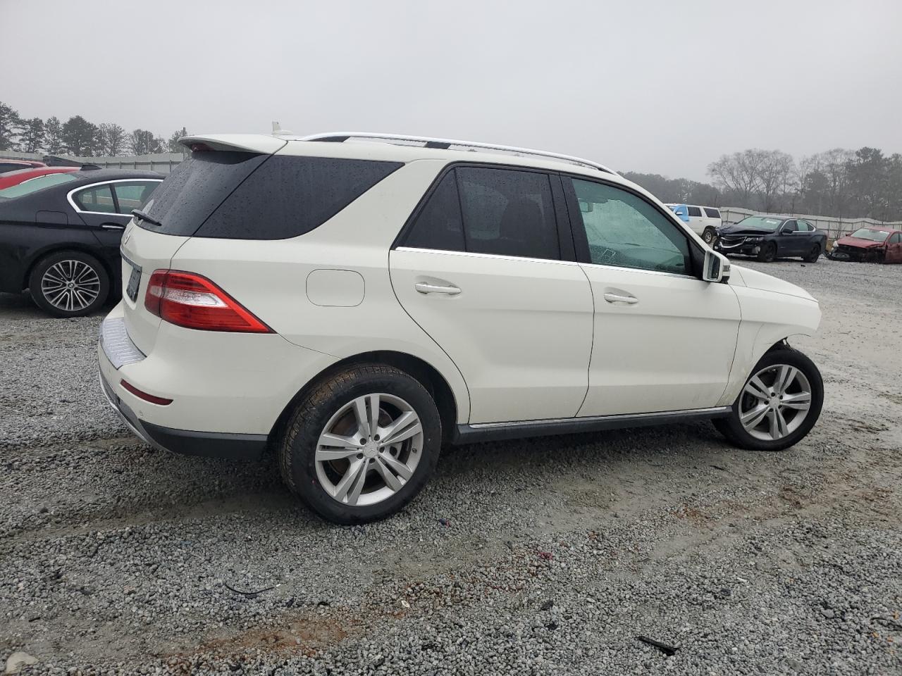 2013 Mercedes-Benz M-klasse VIN 4JGDA5JB0DA101076 Copart auction photo, front end damage thumbnail 3