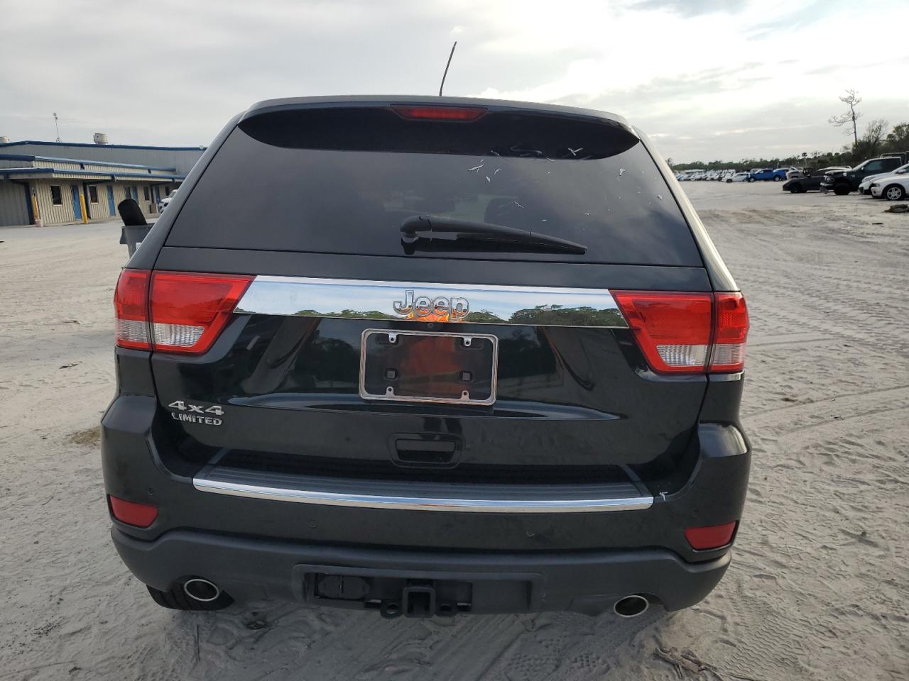 2013 Jeep Grand Cherokee VIN 1C4RJFBT0DC587836 Copart auction photo, front end / side damage thumbnail 6