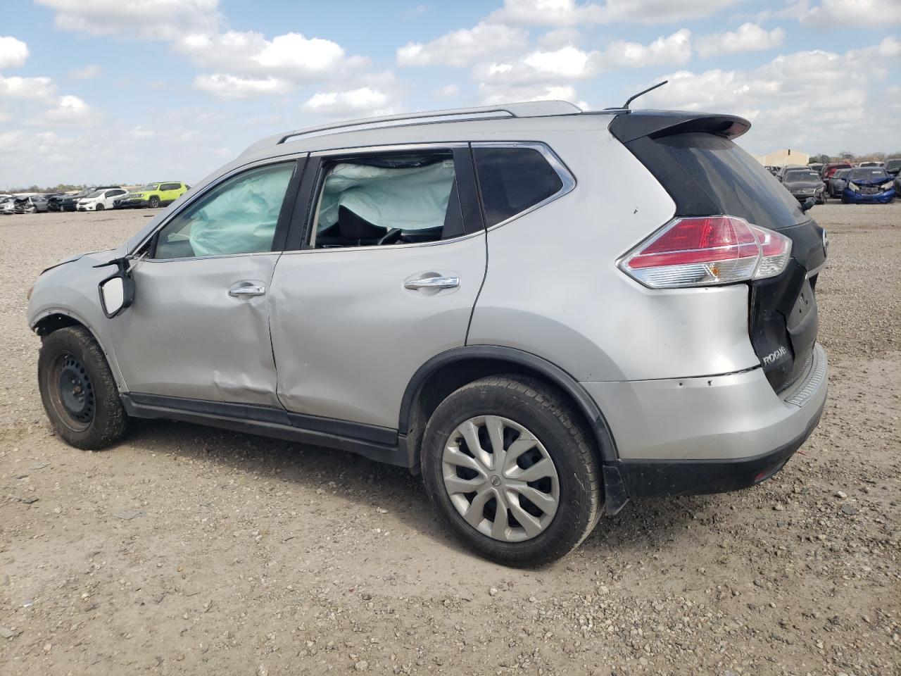 2016 Nissan Rogue VIN JN8AT2MT7GW003338 Copart auction photo, biohazard/chemical / all over damage thumbnail 2