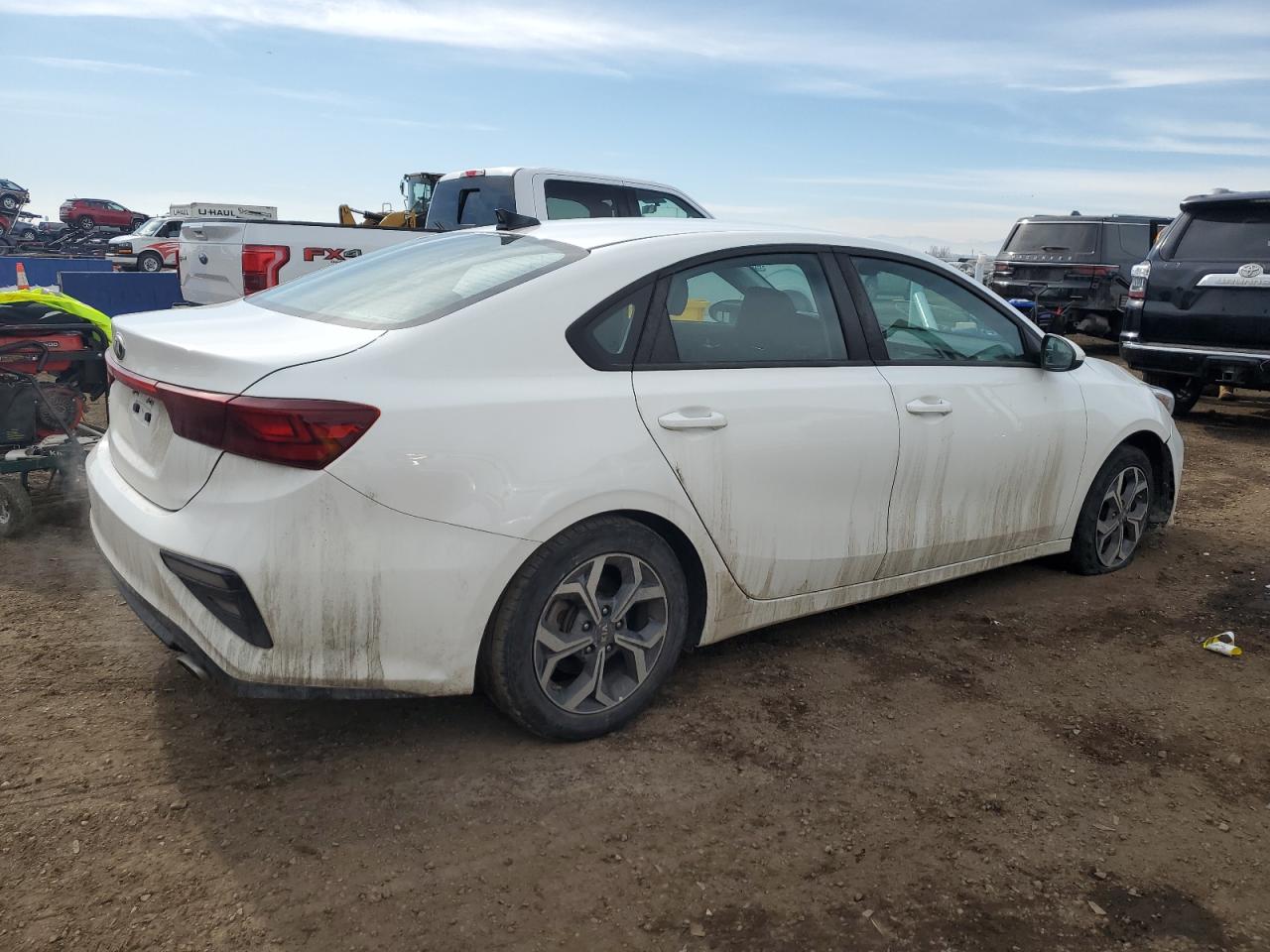 2020 KIA Forte VIN 3KPF24AD2LE142469 Copart auction photo, vandalism / all over damage thumbnail 3