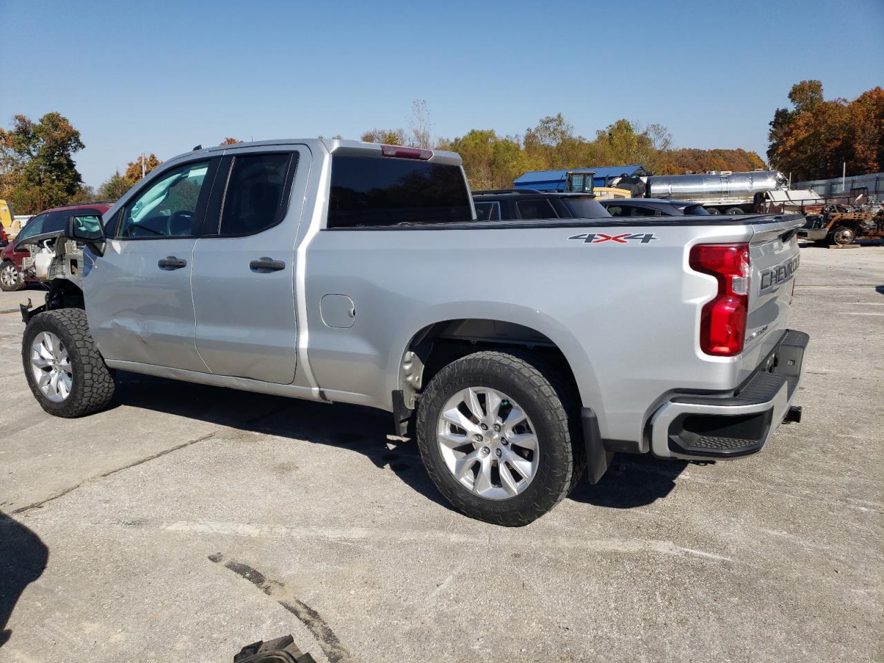 2019 Chevrolet Silverado VIN 1GCRYBEF2KZ281726 Copart auction photo, front end / side damage thumbnail 2