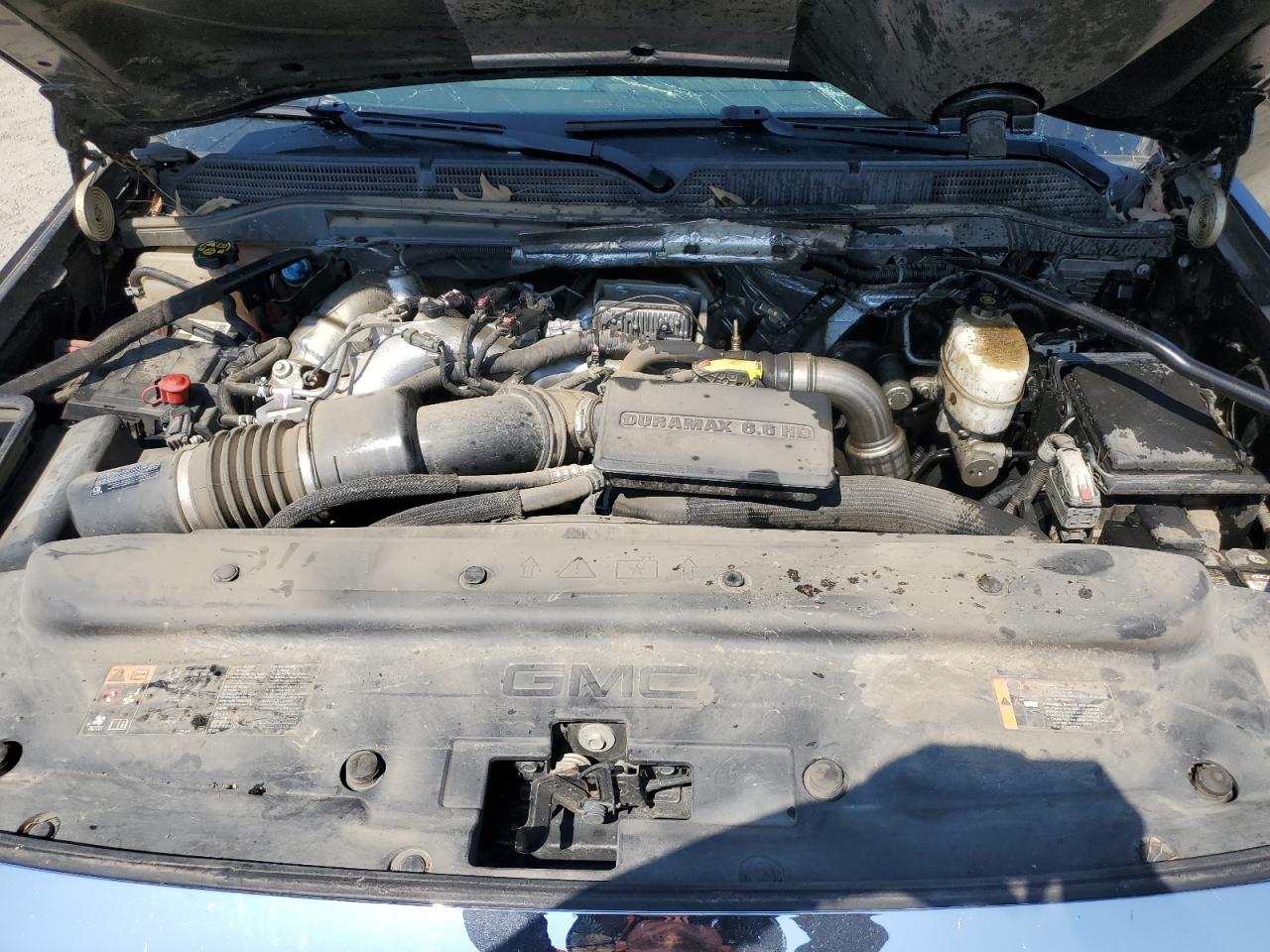 2018 GMC Sierra VIN 1GT12UEY0JF261051 Copart auction photo, all over damage thumbnail 11