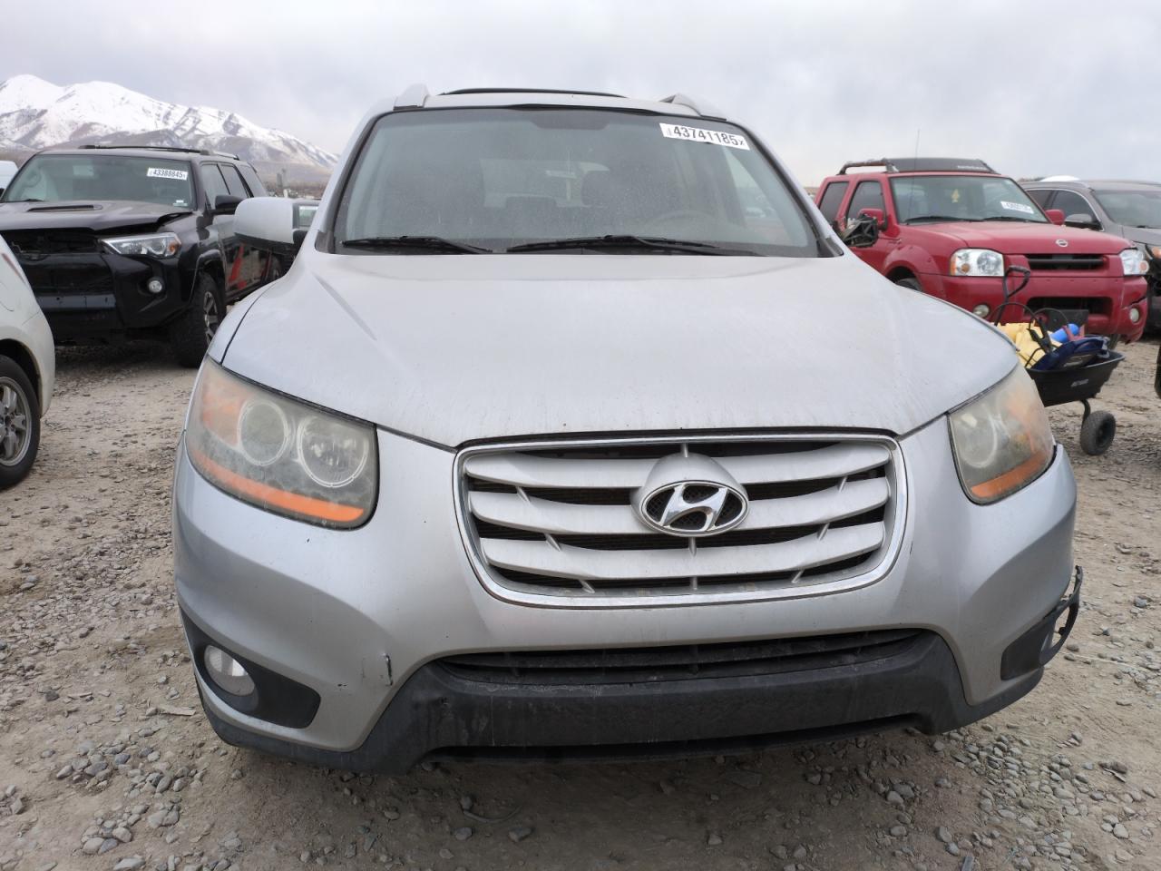 2010 Hyundai Santa Fe VIN 5NMSHDAG3AH356402 Copart auction photo, front end damage thumbnail 5