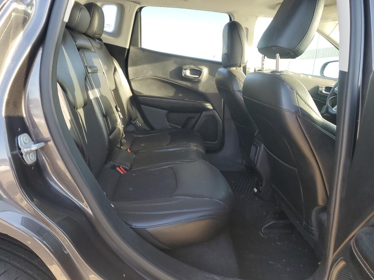 2018 Jeep Compass VIN 3C4NJDBB7JT392732 Copart auction photo, front end damage thumbnail 11