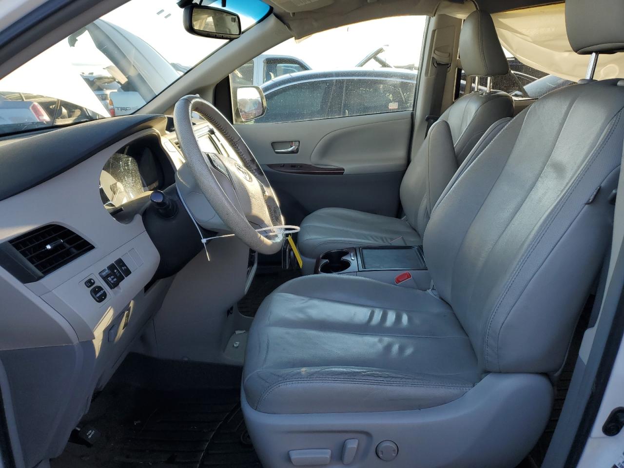 2014 Toyota Sienna VIN 5TDYK3DC6ES412947 Copart auction photo, side damage thumbnail 7
