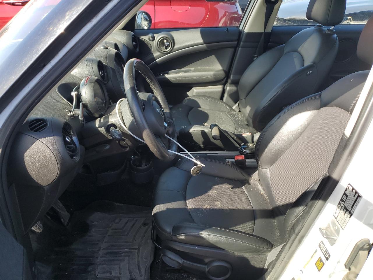 2015 MINI Cooper VIN WMWZC5C54FWM18986 Copart auction photo, vandalism damage thumbnail 7