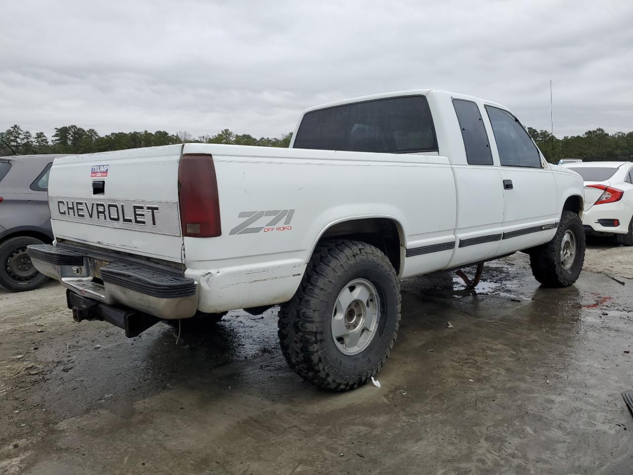1990 Chevrolet GMT-400 VIN 2GCFK29K5L1177737 Copart auction photo, mechanical damage thumbnail 3