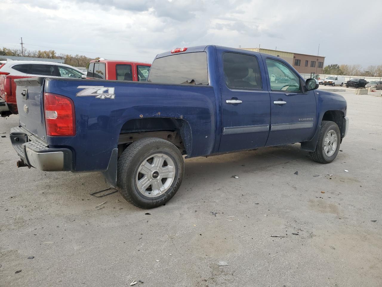2012 Chevrolet Silverado VIN 3GCPKSE76CG286205 Copart auction photo, side / rear end damage thumbnail 3