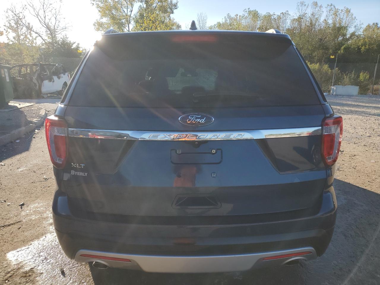 2017 Ford Explorer VIN 1FM5K7D85HGC30561 Copart auction photo, side / front end damage thumbnail 6