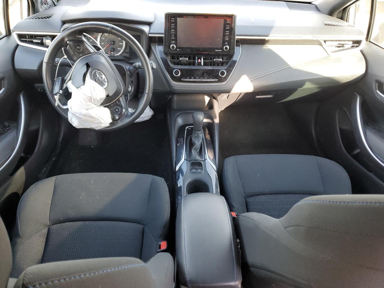2022 Toyota Corolla VIN 5YFS4MCE5NP135208 Copart auction photo, front end / minor dent/scratches damage thumbnail 8