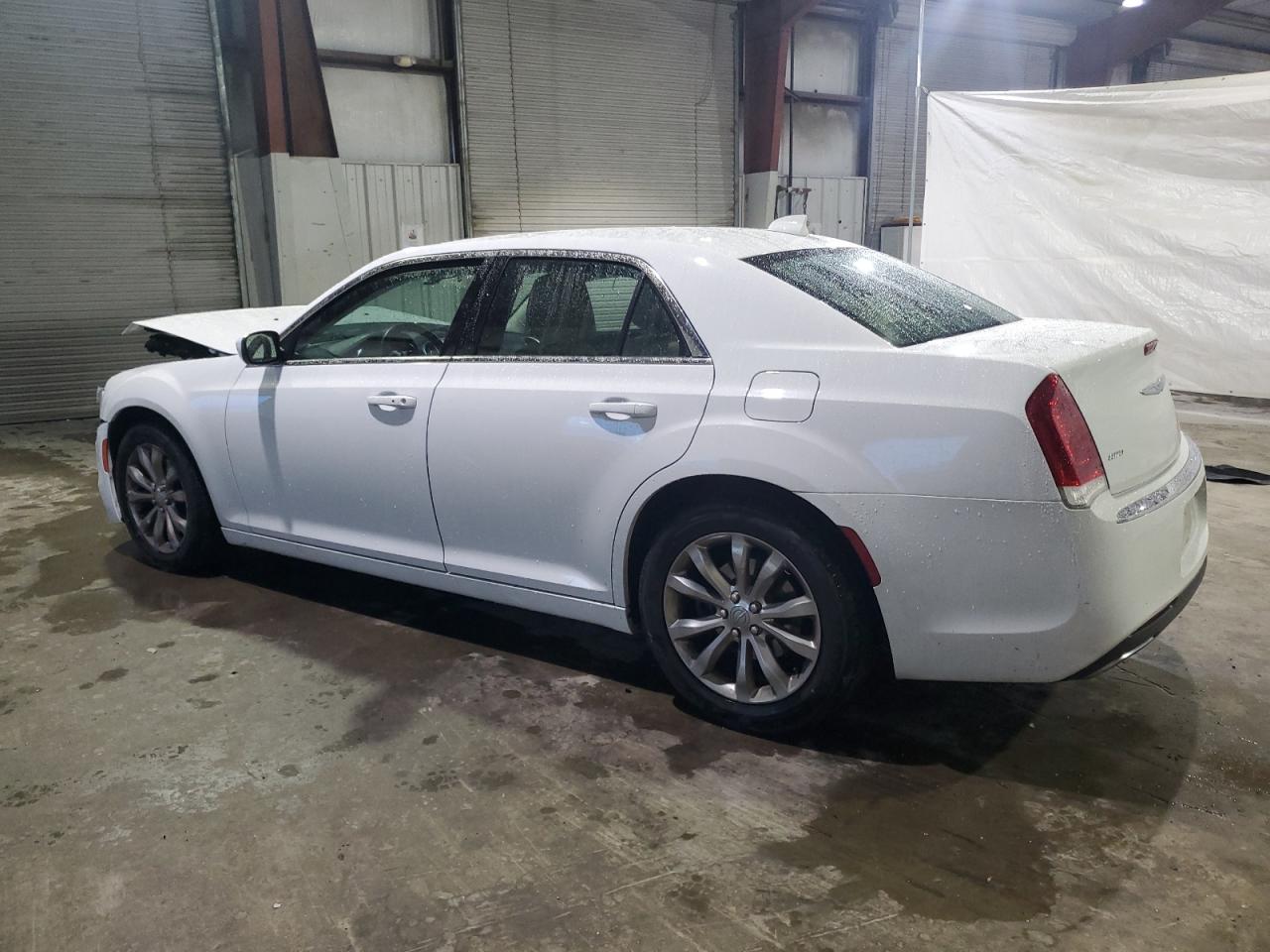 2017 Chrysler 300 VIN 2C3CCARG5HH571473 Copart auction photo, front end damage thumbnail 2