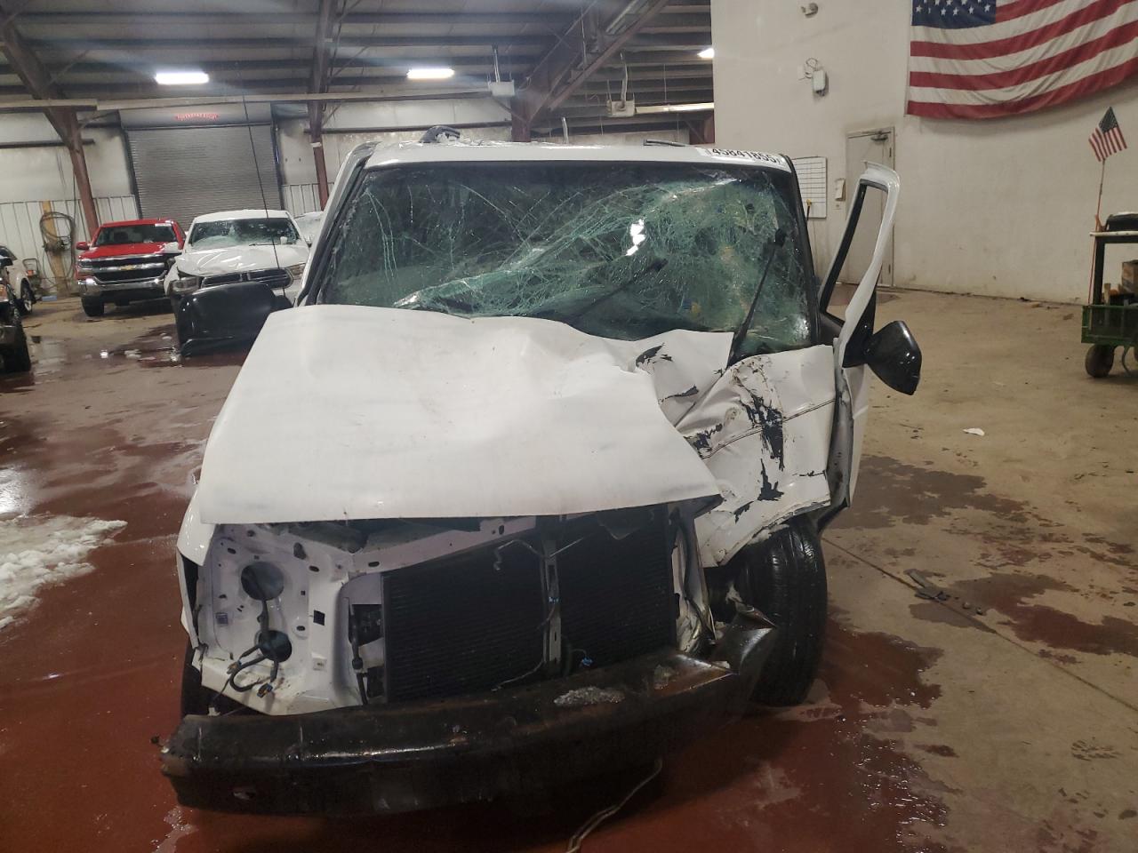 2002 Chevrolet Astro VIN 1GNEL19X92B142946 Copart auction photo, rollover damage thumbnail 5