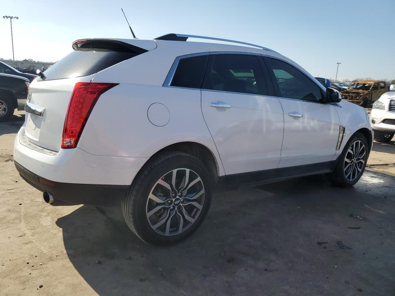 2014 Cadillac SRX VIN 3GYFNBE30ES542946 Copart auction photo, front end damage thumbnail 3