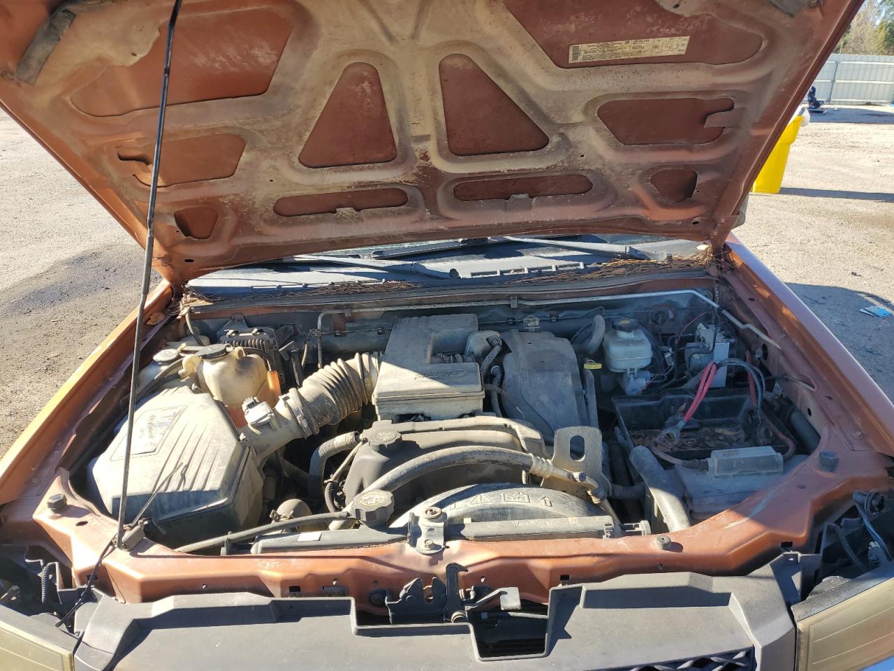 2004 Chevrolet Colorado VIN 1GCDS136948168602 Copart auction photo, all over damage thumbnail 11