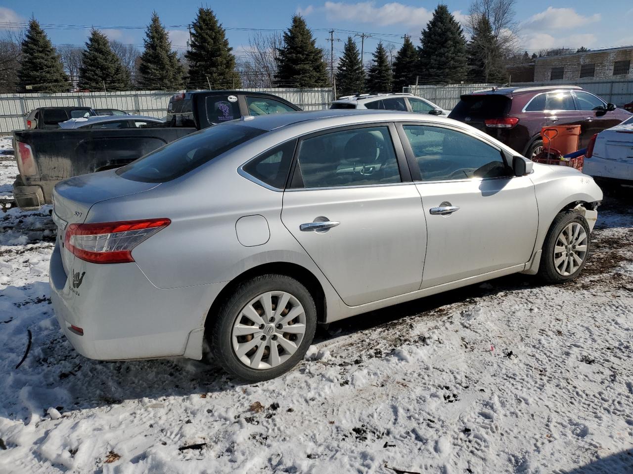 2015 Nissan Sentra VIN 3N1AB7AP4FY259028 Copart auction photo, front end damage thumbnail 3