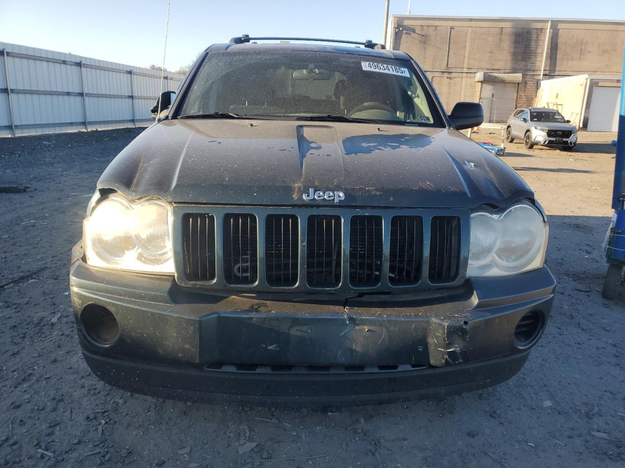 2005 Jeep Grand Cherokee VIN 1J4GR48K05C598608 Copart auction photo, front end / side damage thumbnail 5