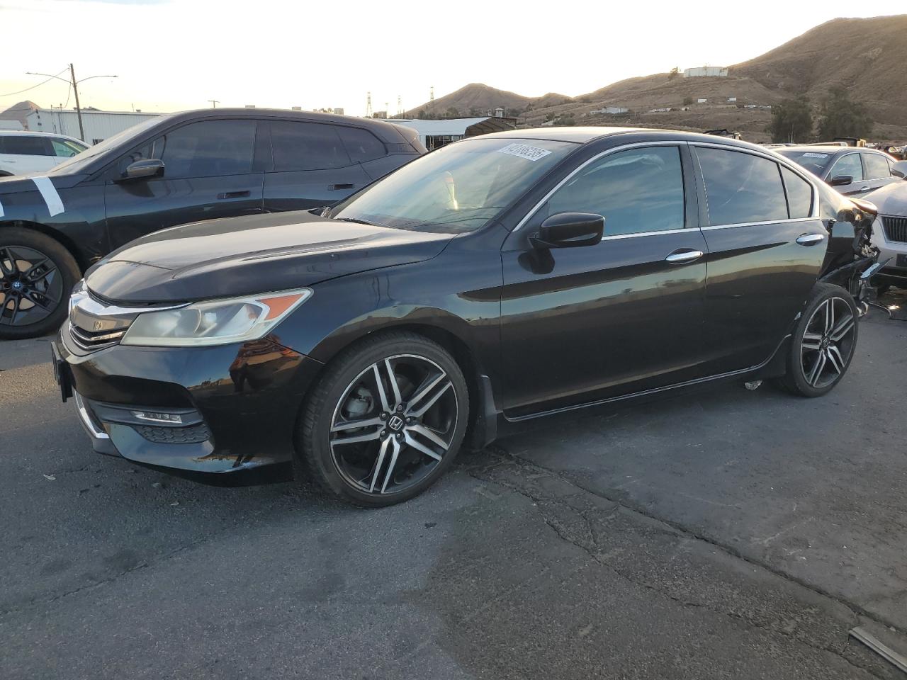 2017 Honda Accord VIN 1HGCR2F14HA007197