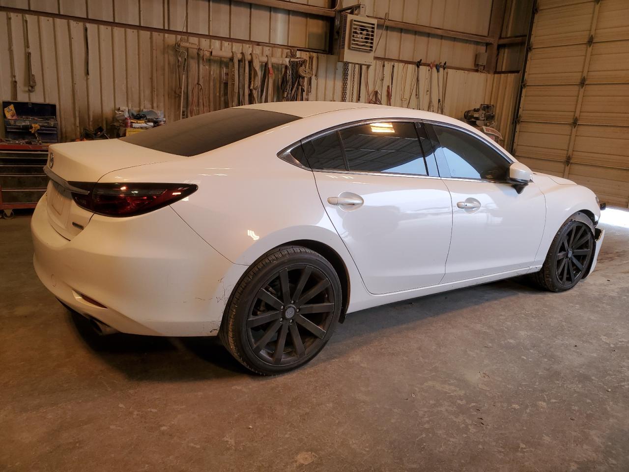 2021 Mazda 6 VIN JM1GL1VM4M1619983 Copart auction photo, front end / minor dent/scratches damage thumbnail 3
