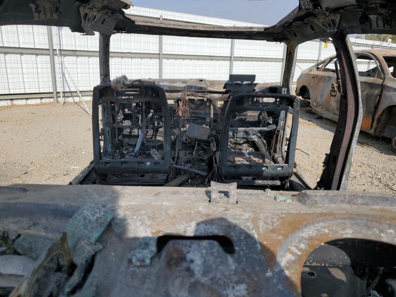 2010 Chrysler 300 VIN 2C3CA5CV3AH263017 Copart auction photo, burn damage thumbnail 8