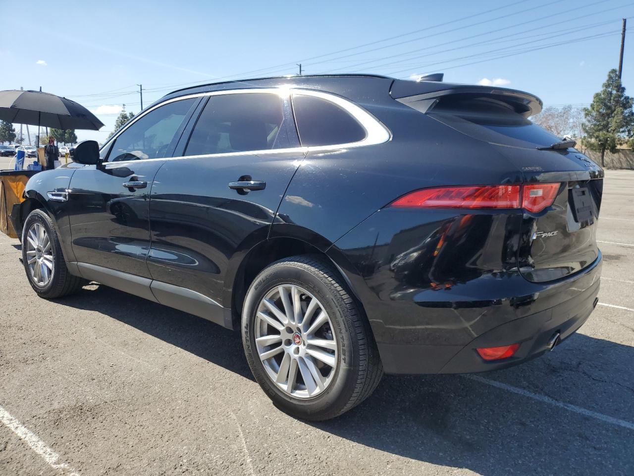 2018 Jaguar F-Pace VIN SADCK2GX5JA290192 Copart auction photo, front end damage thumbnail 2