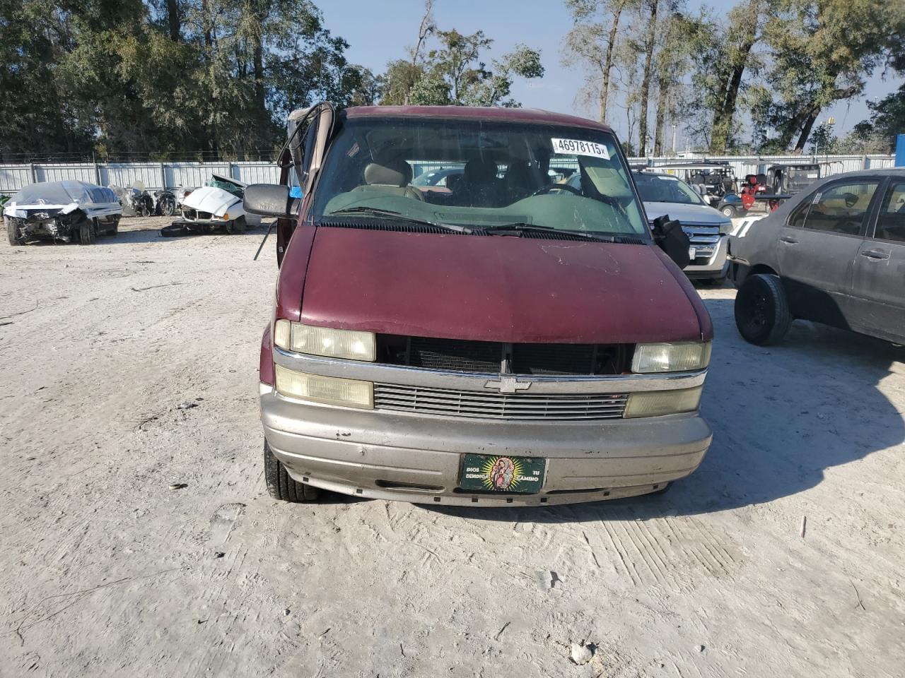 2004 Chevrolet Astro VIN 1GNDM19X64B118454 Copart auction photo, all over damage thumbnail 5