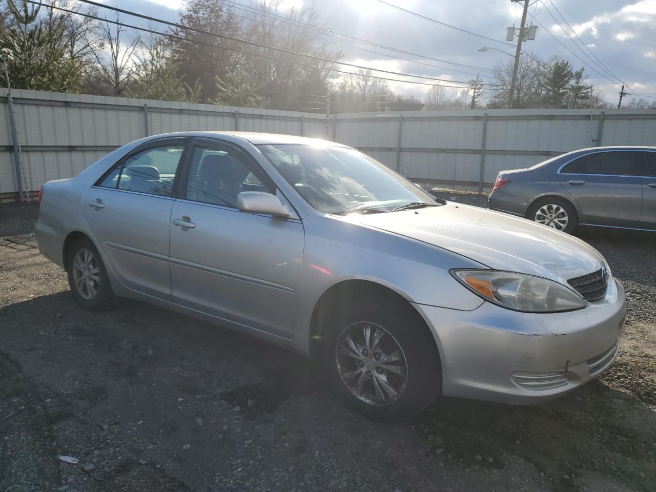 2004 Toyota Camry VIN 4T1BE32K04U849288 Copart auction photo, side / rear end damage thumbnail 4