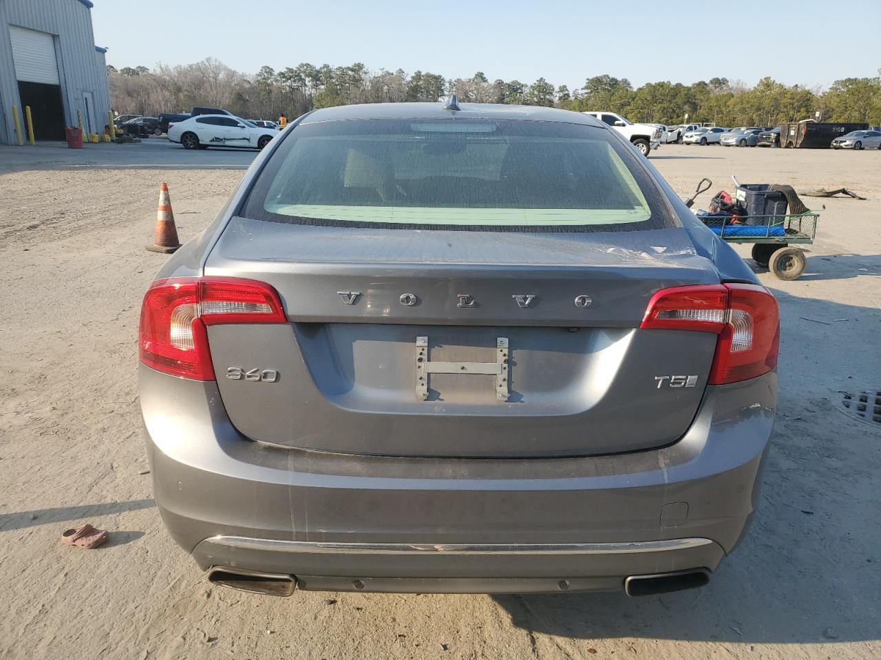 2016 Volvo S60 VIN LYV402FMXGB096630 Copart auction photo, front end damage thumbnail 6