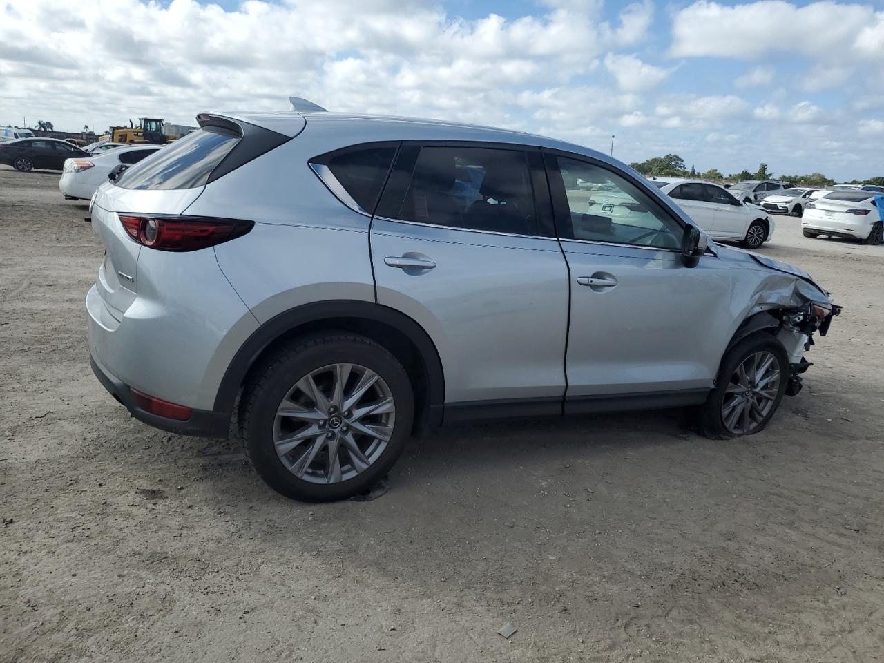 2021 Mazda CX-5 VIN JM3KFBDM4M0454684 Copart auction photo, front end damage thumbnail 3