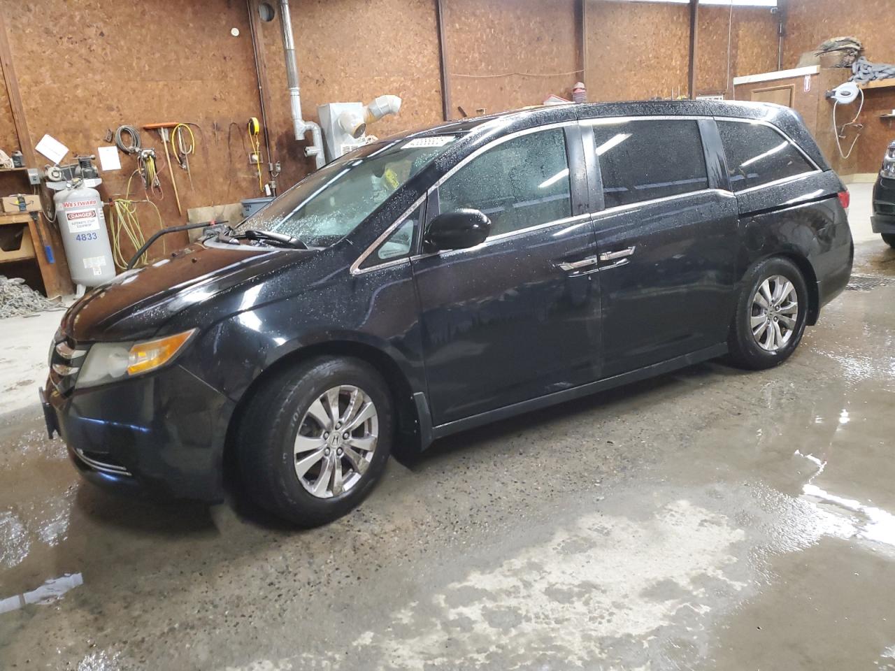 2015 Honda Odyssey VIN 5FNRL5H68FB116271