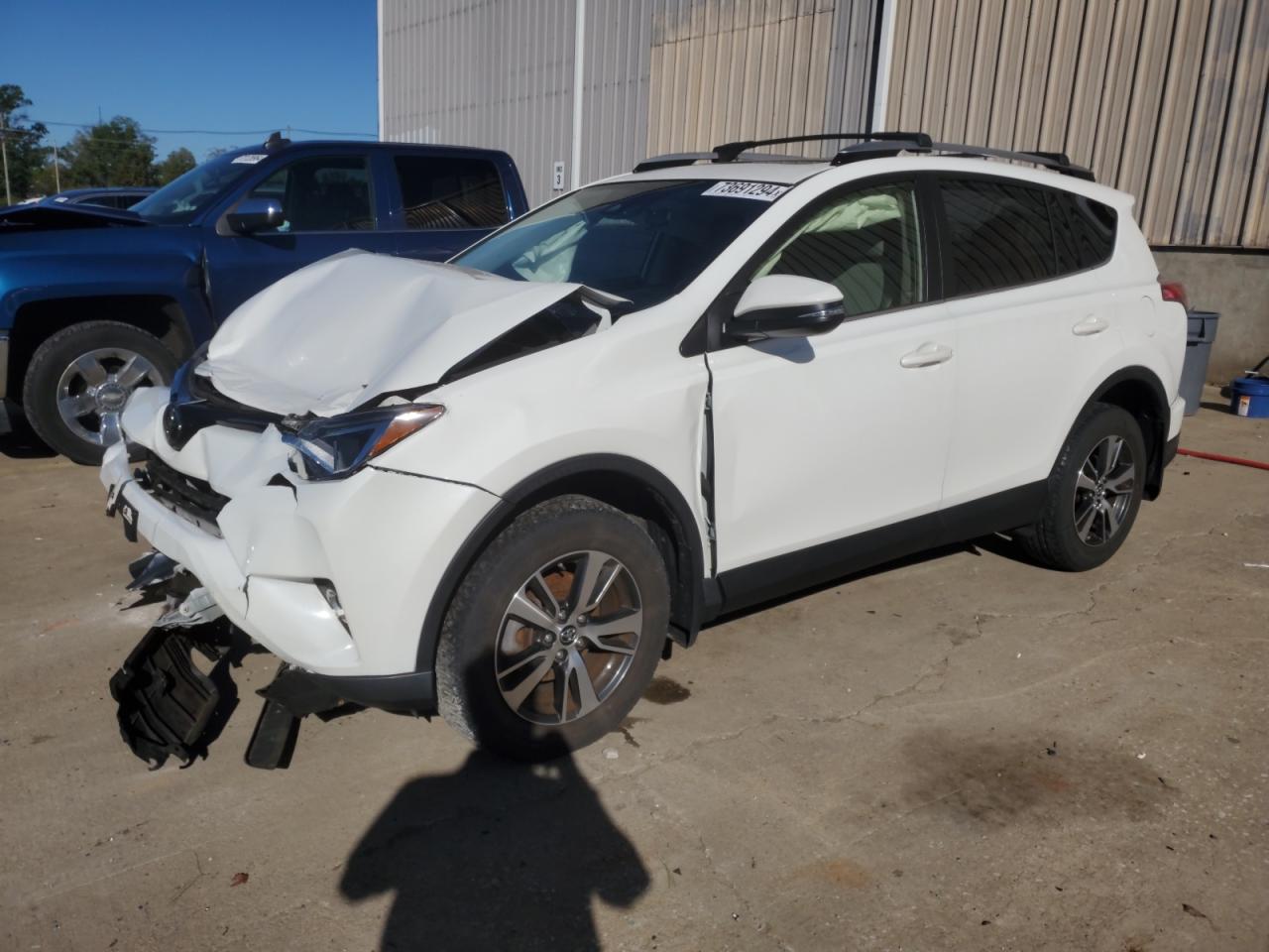 2018 Toyota RAV 4 VIN JTMRFREV2JJ210867
