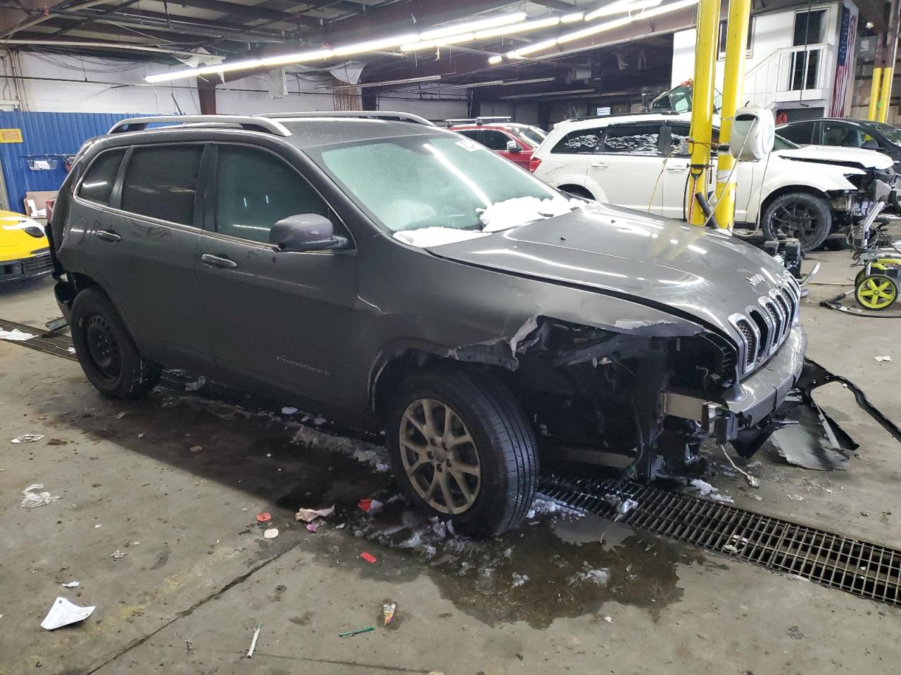 2014 Jeep Grand Cherokee VIN 1C4PJMCS9EW247845 Copart auction photo, all over damage thumbnail 4