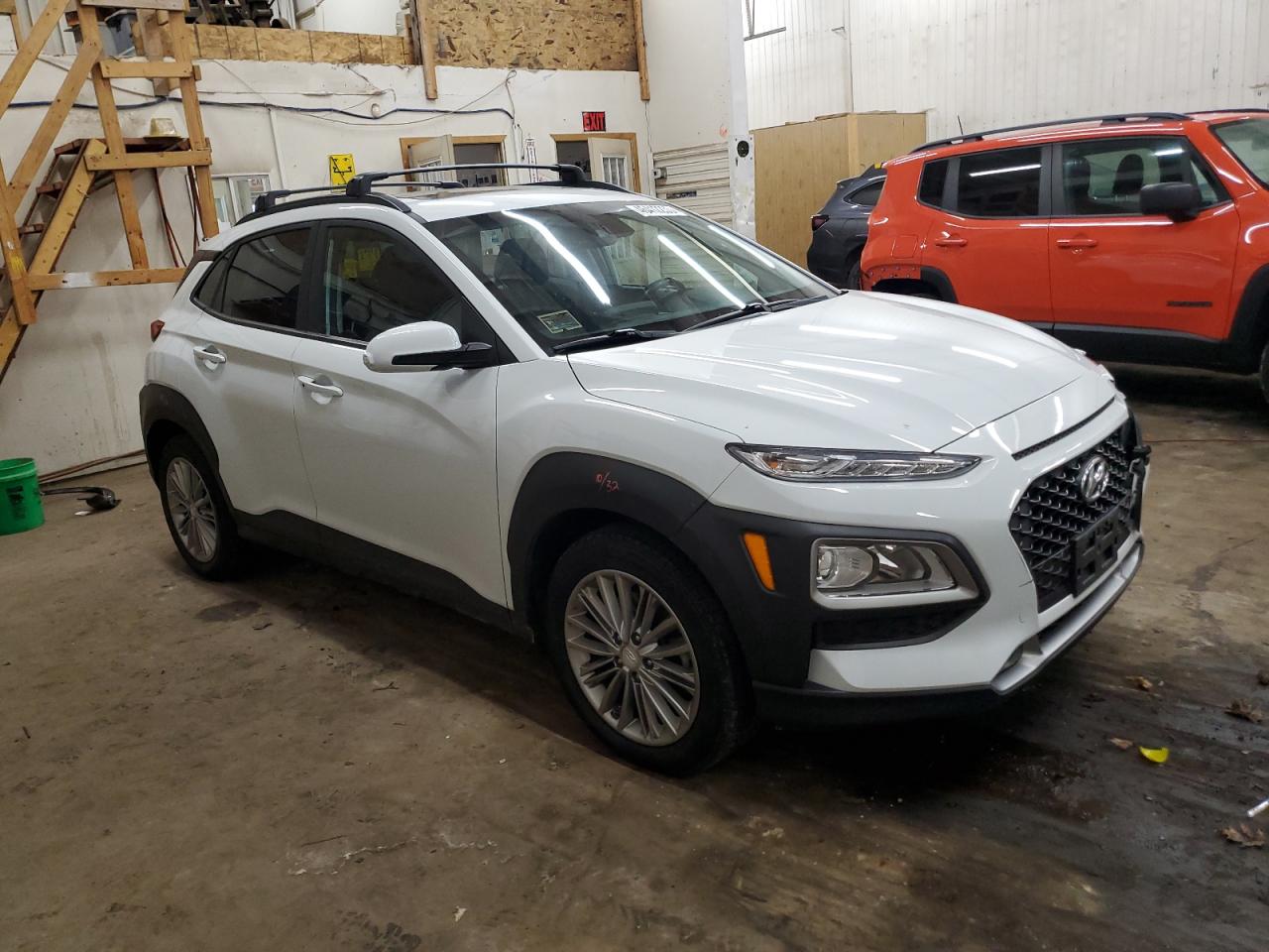 2020 Hyundai Kona VIN KM8K6CAA3LU478518 Copart auction photo, side / front end damage thumbnail 4