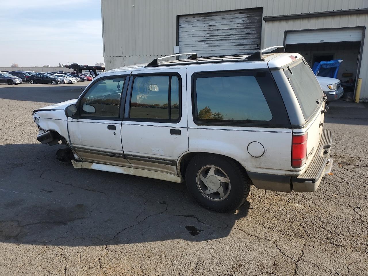 1994 Ford Explorer VIN 1FMDU34X4RUE80513 Copart auction photo, all over damage thumbnail 2